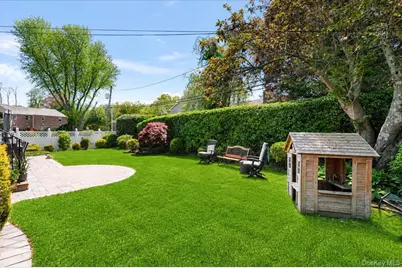 1 Sandra Court, Glen Cove, NY 11542 - Photo 33
