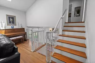 1 Sandra Ct, Glen Cove, NY 11542 - Photo 3