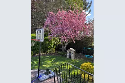 1 Sandra Court, Glen Cove, NY 11542 - Photo 37