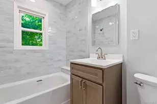 526 Carroll Ave, Mamaroneck, NY 10543 - Photo 9