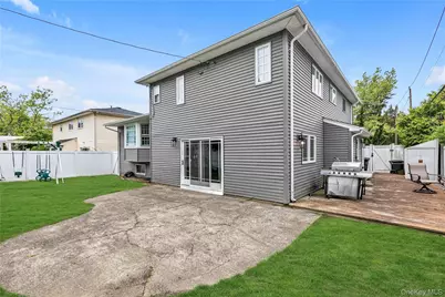 816 Cliffside Avenue, Woodmere, NY 11581 - Photo 21