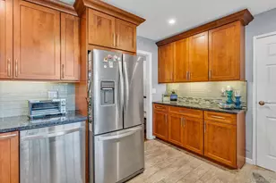 5205 Wilshire Ln, Oakdale, NY 11769 - Photo 7