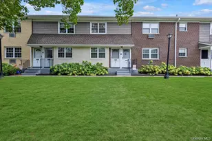 5205 Wilshire Ln, Oakdale, NY 11769 - Photo 15