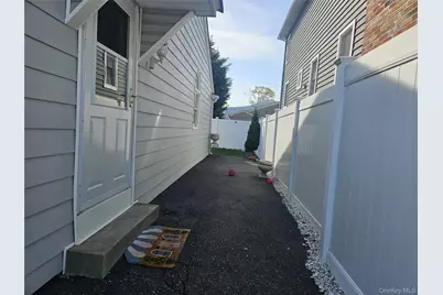 147 Lawson Avenue, East Rockaway, NY 11518 - Photo 11