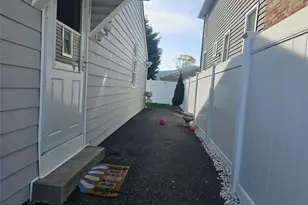 147 Lawson Ave, East Rockaway, NY 11518 - Photo 11