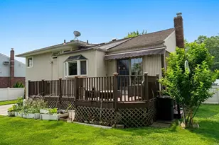 78 Sugar Maple Dr, Roslyn, NY 11576 - Photo 15
