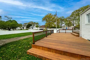 532 Rockaway St, West Islip, NY 11795 - Photo 19
