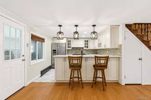 201 Serpentine Ln, Islandia, NY 11749 - Photo 5