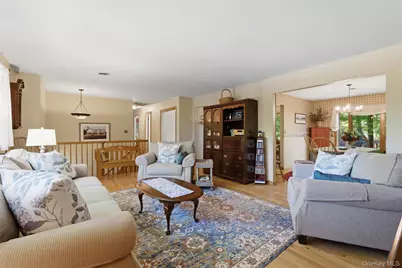 10 Sabin Drive, Airmont, NY 10901 - Photo 7