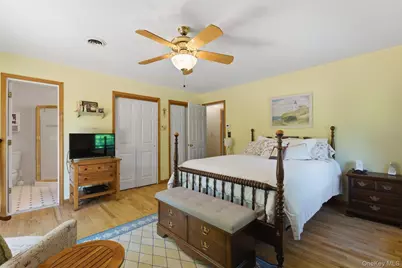 10 Sabin Drive, Airmont, NY 10901 - Photo 19