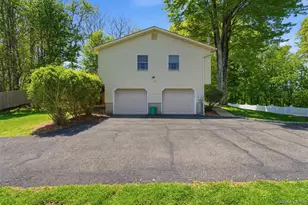 10 Sabin Dr, Airmont, NY 10901 - Photo 33