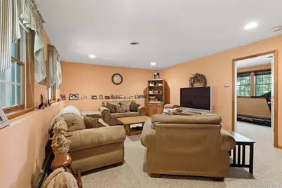 10 Sabin Drive, Airmont, NY 10901 - Photo 27
