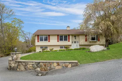 340 Osceola Road, Jefferson Valley, NY 10535 - Photo 3