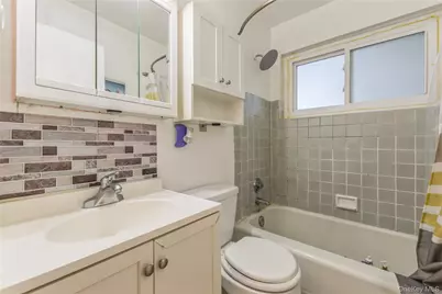 80-14 150 Street #25B, Briarwood, NY 11435 - Photo 13