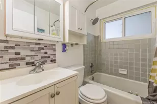 80-14 150th St, Briarwood, NY 11435 - Photo 13