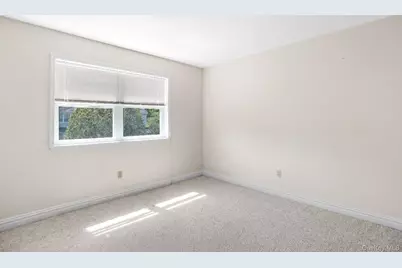 113 Leeward Lane, Port Jefferson, NY 11777 - Photo 17