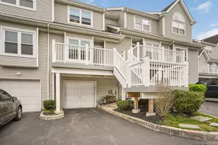 113 Leeward Ln, Port Jefferson, NY 11777 - Photo 3