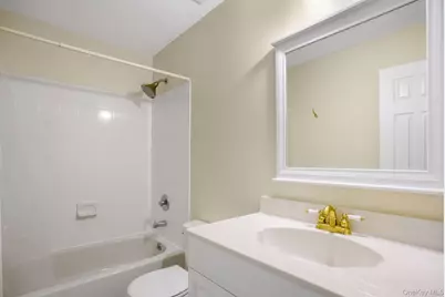 113 Leeward Lane, Port Jefferson, NY 11777 - Photo 15