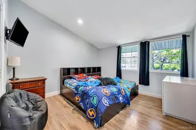 32 Lodge Lane, East Setauket, NY 11733 - Photo 23