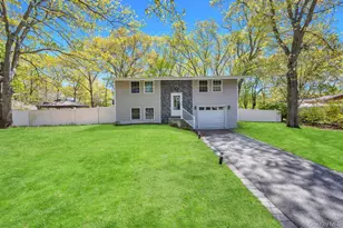 32 Lodge Ln, East Setauket, NY 11733 - Photo 3