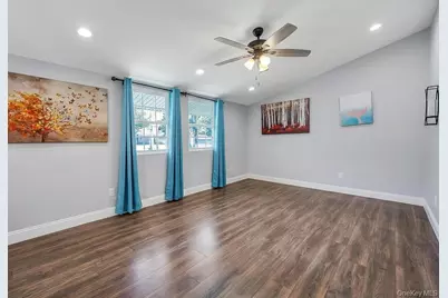 32 Lodge Lane, East Setauket, NY 11733 - Photo 21