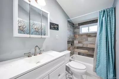 32 Lodge Lane, East Setauket, NY 11733 - Photo 29