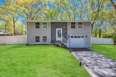 32 Lodge Lane, East Setauket, NY 11733 - Photo 1