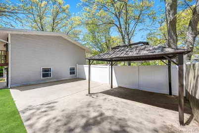 32 Lodge Lane, East Setauket, NY 11733 - Photo 9