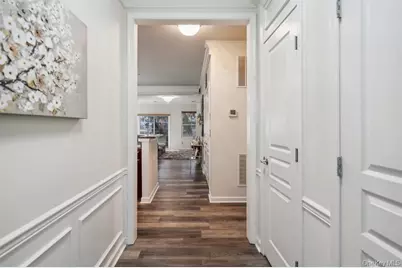 39 Southampton Drive, Massapequa, NY 11758 - Photo 5