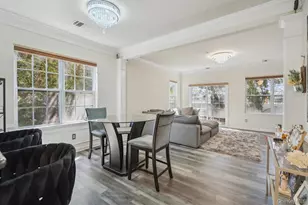 39 Southampton Dr, Massapequa, NY 11758 - Photo 11