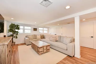 491 Charles Avenue, Massapequa Park, NY 11762 - Photo 15