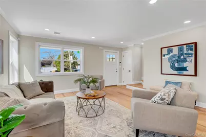 710 Franklin Avenue, Massapequa, NY 11758 - Photo 3