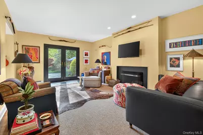 2055 Quaker Ridge Road, Croton on Hudson, NY 10520 - Photo 17