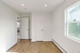 34 N Maryland Ave, Port Washington, NY 11050 - Photo 13