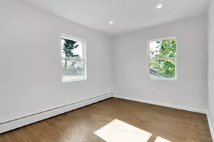 34 N Maryland Ave, Port Washington, NY 11050 - Photo 21