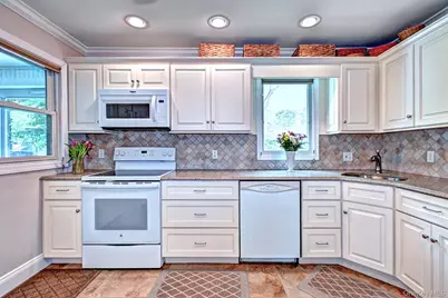 20 Valentine Road, Shoreham, NY 11786 - Photo 11