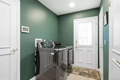 7 Great Neck Court, Huntington, NY 11743 - Photo 21