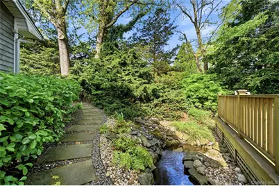 7 Great Neck Court, Huntington, NY 11743 - Photo 35