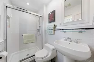 7 Great Neck Ct, Huntington, NY 11743 - Photo 25
