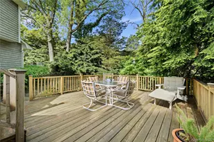 7 Great Neck Ct, Huntington, NY 11743 - Photo 37