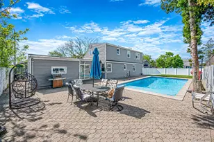 56 Pickwick Ln, North Babylon, NY 11703 - Photo 43