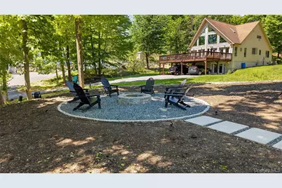 548 Lakes Road, Monroe, NY 10950 - Photo 7