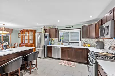 9107 161st Avenue, Howard Beach, NY 11414 - Photo 5