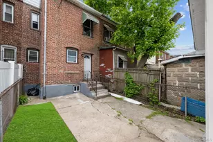 114-06 Inwood St, Jamaica, NY 11436 - Photo 13