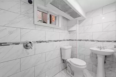 11406 Inwood Street, Jamaica, NY 11436 - Photo 11
