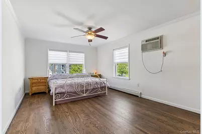 958 Alan Drive, Wantagh, NY 11793 - Photo 13