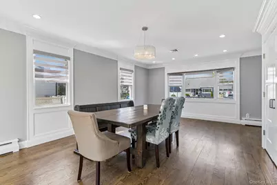 958 Alan Drive, Wantagh, NY 11793 - Photo 7