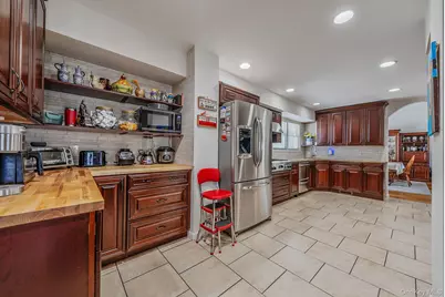 111 Chapel Hill Drive, Brentwood, NY 11717 - Photo 11