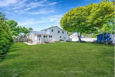 111 Chapel Hill Drive, Brentwood, NY 11717 - Photo 31