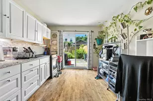61-26 Booth St, Rego Park, NY 11374 - Photo 31
